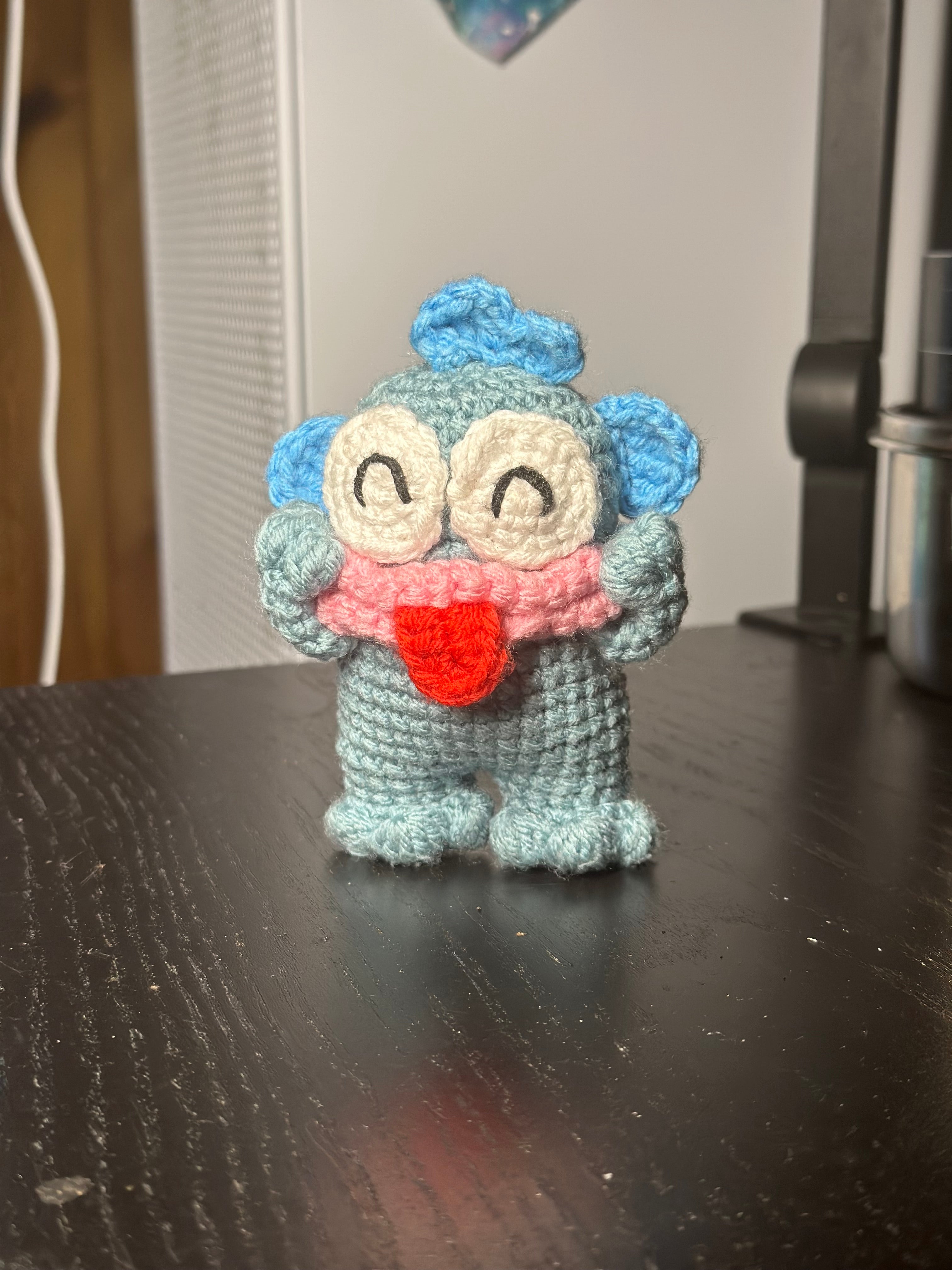 Hangy mini plushie