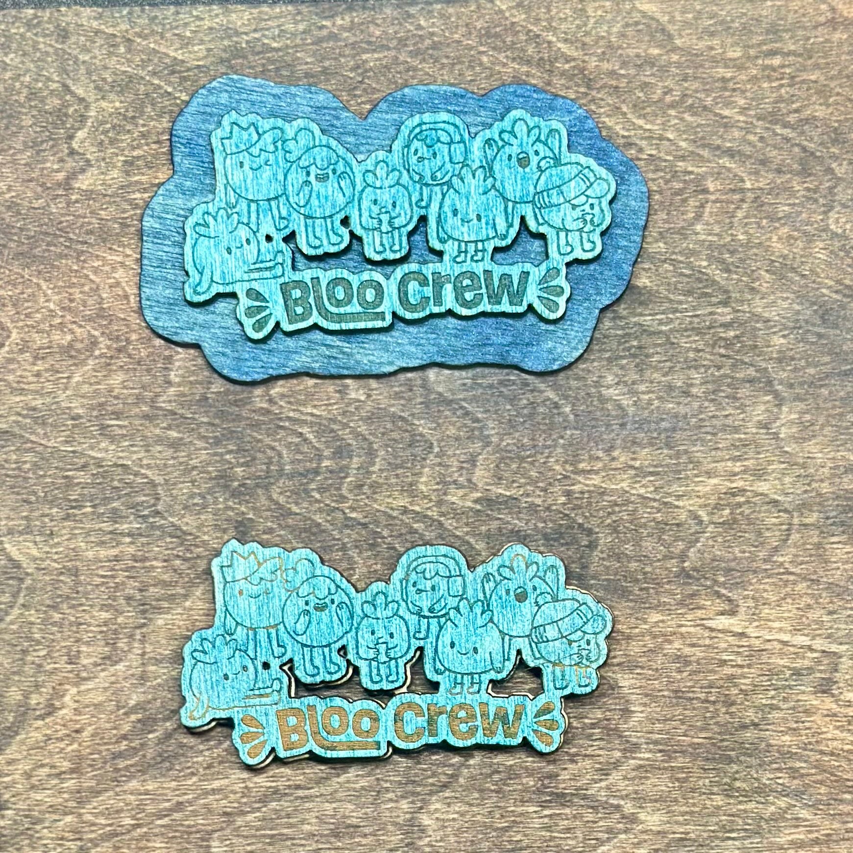 Bloo Crew Blue-Backed Wood Magnet
